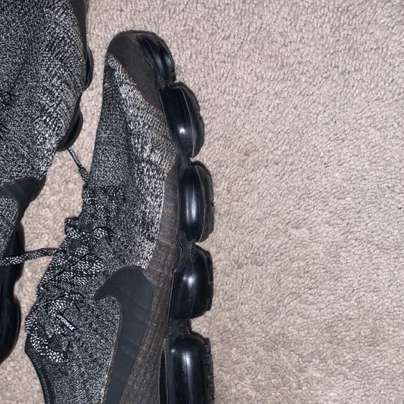 Shoes - Picture 2 of 4